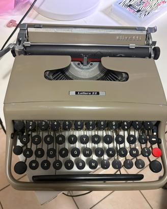Olivetti lettera 22