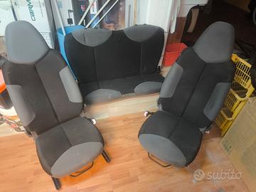 tappezzeria completa Toyota Aygo 106 c1