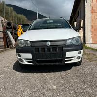 Fiat Strada Modello ADVENTURE