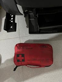 Kit primo soccorso originale Audi 8v