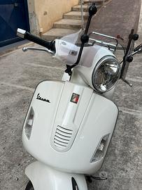 Vespa gts 300