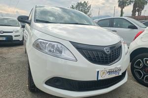 Lancia Ypsilon 1.0 FireFly 5 porte S&S Hybrid Gold