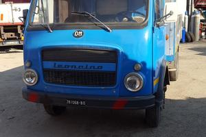 Om 40 / leoncino - parabrezza / cristallo ant