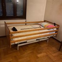 Letto elettrico con sponde mobili