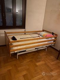 Letto elettrico con sponde mobili