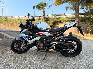 BMW S 1000 R versione M sport Carbon