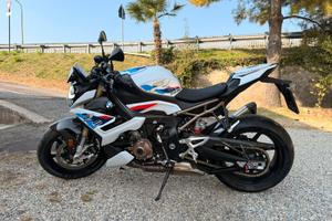 BMW S 1000 R versione M sport Carbon
