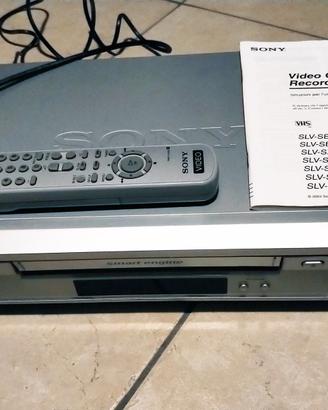 Videoregistratore VHS Sony + dvb-t REGALATO
