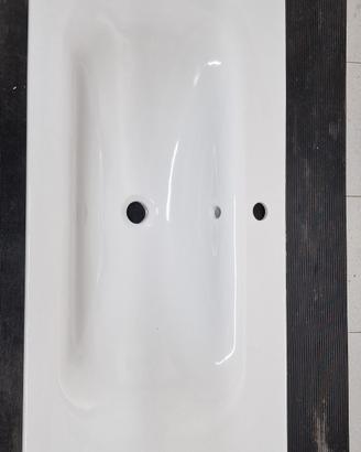 Lavabo da incasso rettangolare in ceramica bianca 