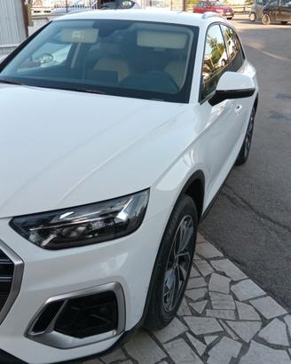 Audi Q5 35 TDI S tronic Business