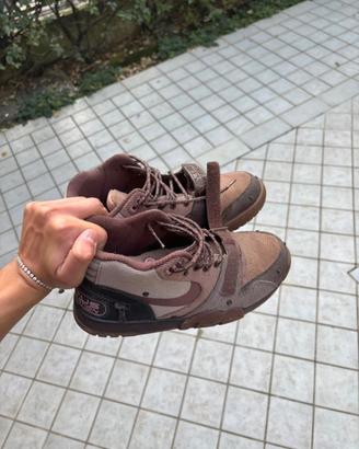 Nike air trainer 1 x travis scott