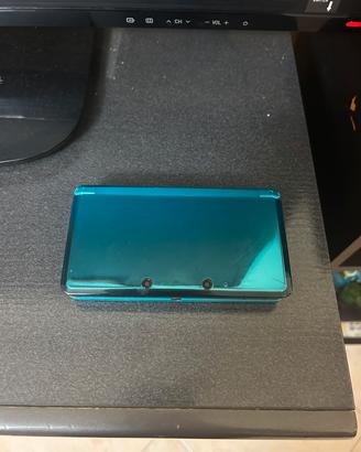 3DS azzurro con Super Mario 3D Land