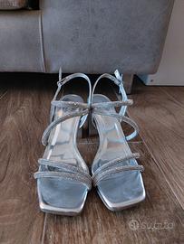 Scarpe Primadonna con tacco quadrato