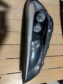 Faro sinistro tucson 2014