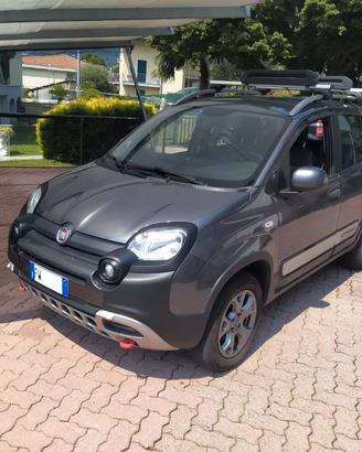 Panda cross con gancio traino 4x4