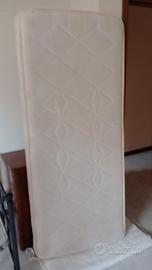 Materasso singolo con rete