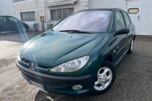Peugeot 206 1.4benz 2001 109.000km per neopatentat
