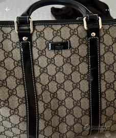 Bauletto Gucci con garanzia e pezzettino di stoffa