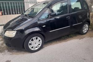 Vendi fiat idea