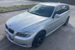 BMW E91 318D TOURING 2012 AUTOMATICA 143CV