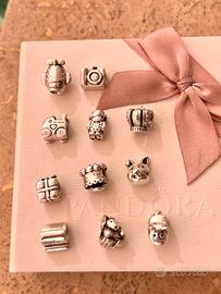 Charm pandora 15€ ciascuno, vari