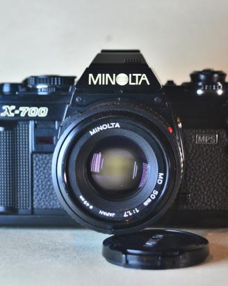 Reflex analogica Minolta X-700 revisionata testata