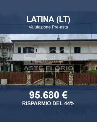 Immobile in asta di 111 m² con più di 5 locali a L