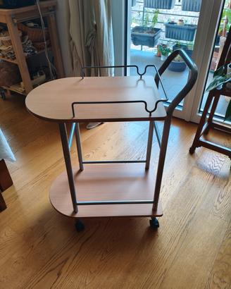 Carrello portavivande su ruote