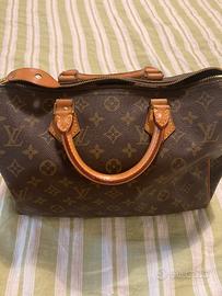 Bauletto Louis Vuitton medio Abbigliamento e Accessori In vendita a Bologna