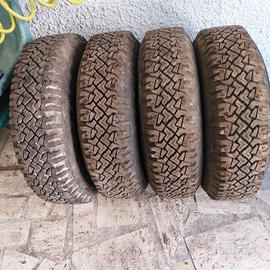 gomme da neve e fuoristrada marca Kleber 165 14