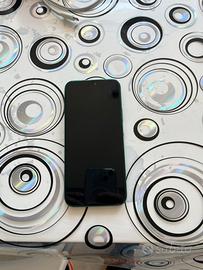 Telefono cellulare come nuovo.