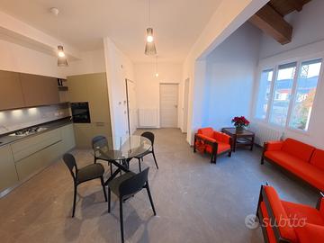 Bilocale appena ristrutturato, molto luminoso