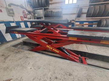 Attrezzatura Officina Meccanica e Gommista