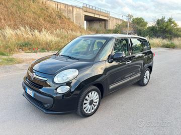 FIAT 500L  1.6 DIESEL.   NAVIGATORE+BLUE&ME+CRUISE