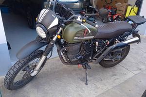 moto scrambler SWM Six days SIX6 500