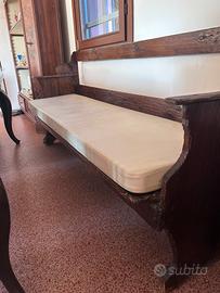Panca antica da chiesa in legno massello con cusci