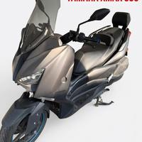 bellisssimo scooter Yamaha x-max 300