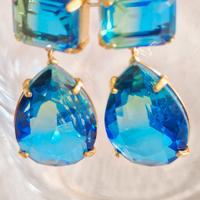 Orecchini pendenti oro con strass blu e verdi