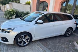Peugeot 308 PureTech Turbo 130 S&S SW Allure