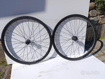 cerchi bdc bontrager areolus elite 35 in carbonio 
