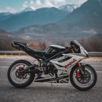 Triumph Daytona 675