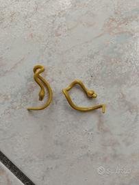 Serpenti in plastica
