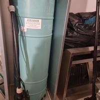 serbetoio 300 Lt e pompa ad immersione