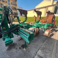 Aratro trivomere dentro fuori solco Moro