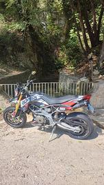 Aprilia Dorsoduro 750