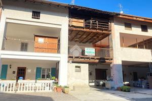 RUSTICO A CASTEL ROZZONE
