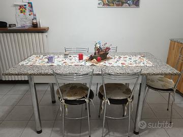 Tavolo in marmo