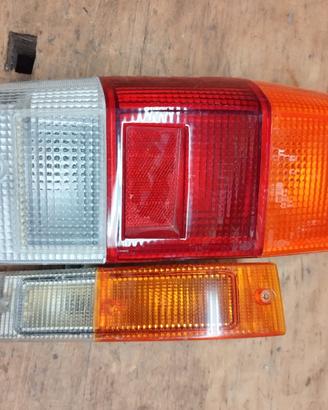 Nissan Vanette faro e freccia