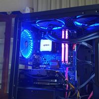 pc desktop  assemblato con monitor  TV  Samsung 