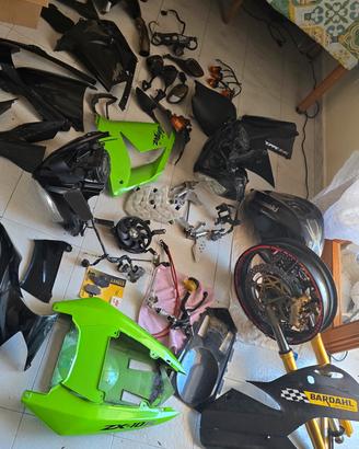 Diversi ricambi zx10r 2004/2005